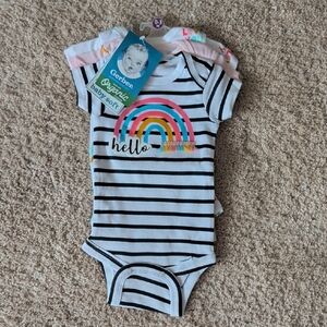 NWT Gerber 3 Piece Onesies Set